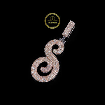 One Letter Pendnet With Two Tone and Moissonite Round Cut diamnd Pendent by Ivevar.