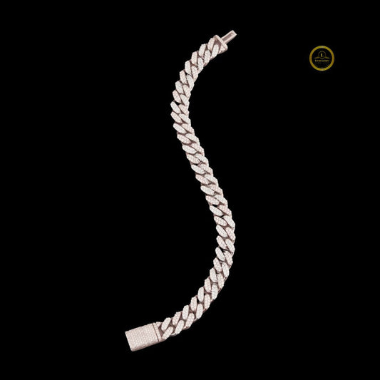 Ethical & Chic Lab-Made Diamond Bracelet – Customizable Designs By Ivevar