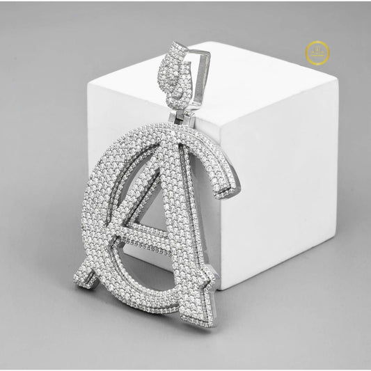 Bespoke Lab-Grown Diamond Pendant Handcrafted Luxury Jewelry Ivevar