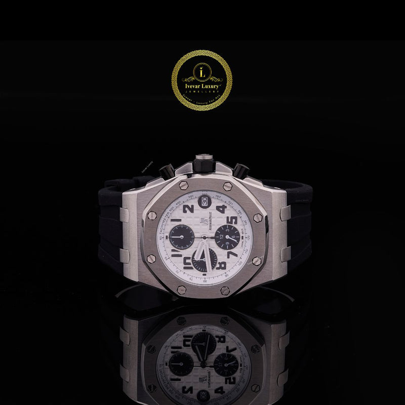Luxury Steel Panda Chronograph - Silver Dial with Black Rubber Strap Watch