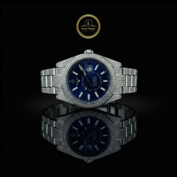 Prestige Diamond-Encrusted White Gold Timepiece Featuring Sapphire Blue Dial & Precision Craftsmanship